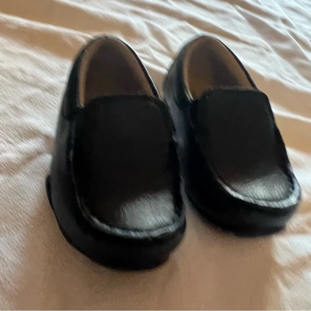 🔴Boys Palace black dress loafers size 5.